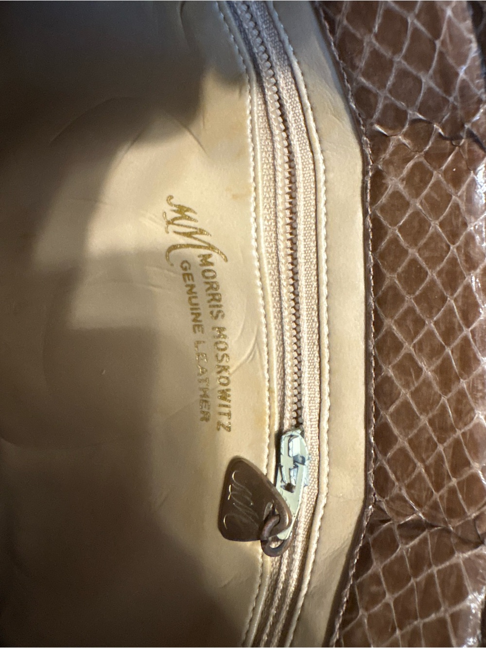 Vintage Susan Gail Snake Skin Textured Shoulder Bag with Gold Ring Accent - Picture 5 of 6